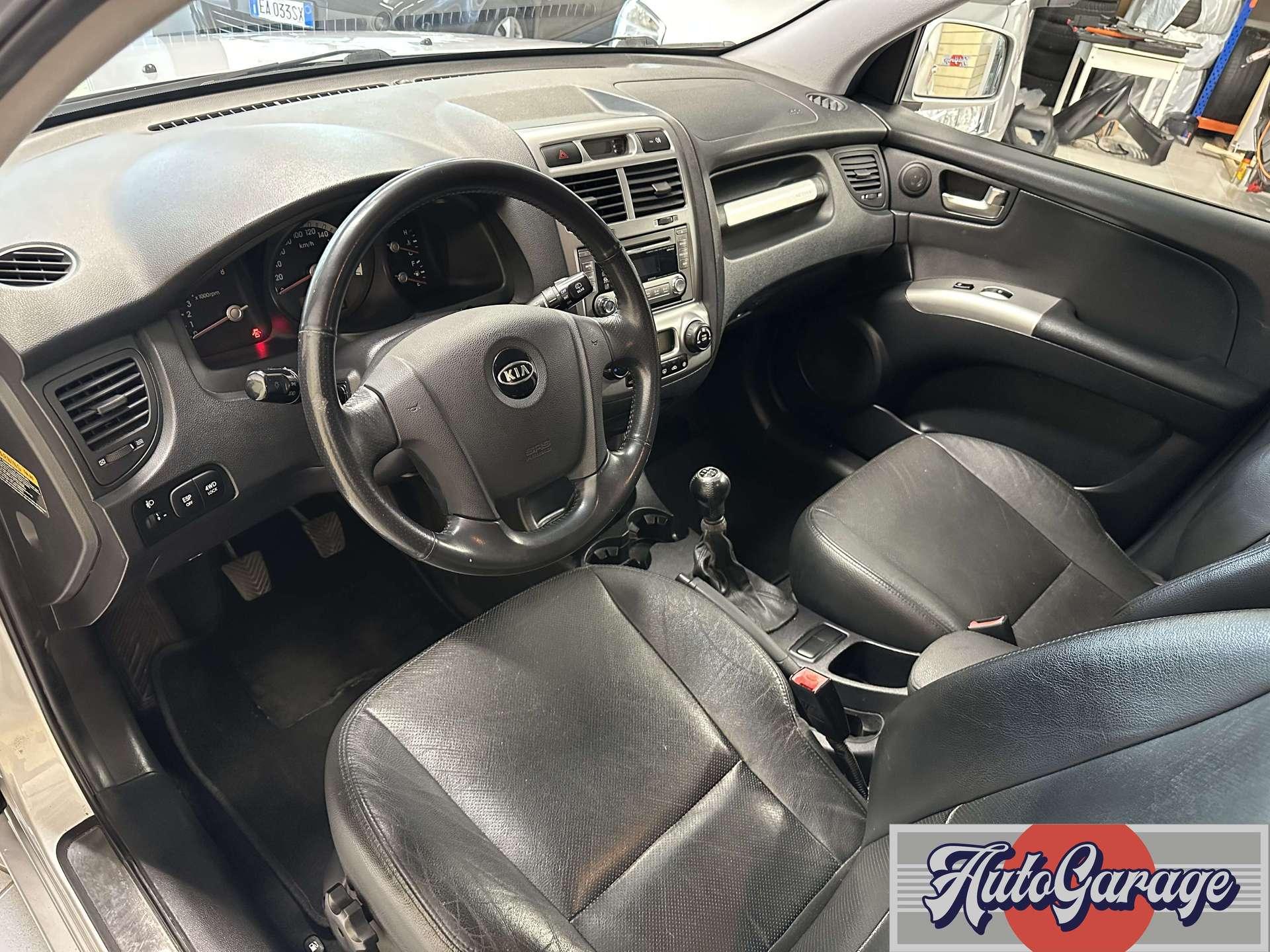 https://autogaragecremona.it/wp-content/uploads/2025/09/kia-sportage-sportage-ii-2005-2-0-16v-active-class-4x4-132288-8.jpg