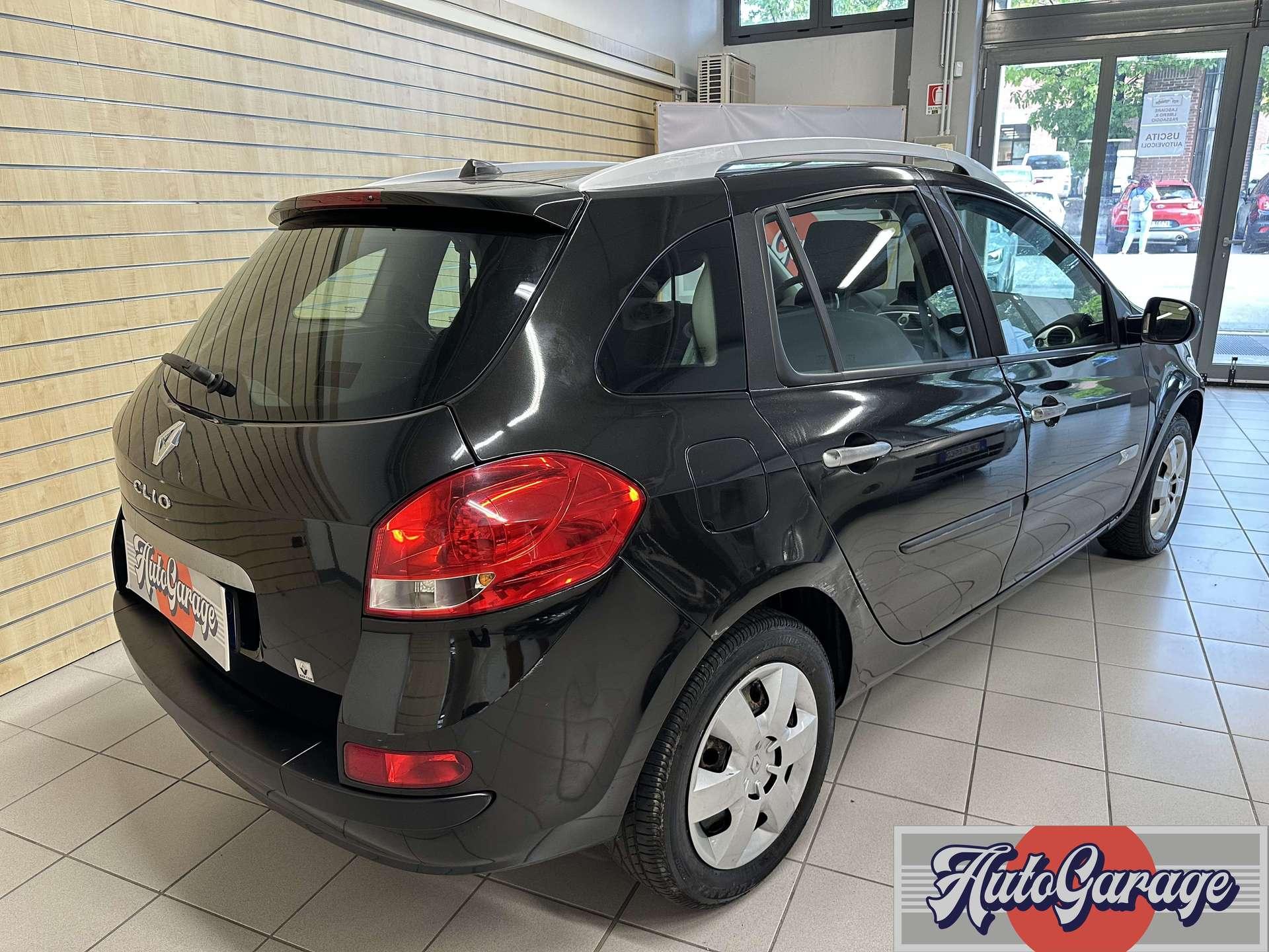 https://autogaragecremona.it/wp-content/uploads/2025/09/renault-clio-clio-sportour-1-2-tce-dynamique-unico-prop-132275-4.jpg
