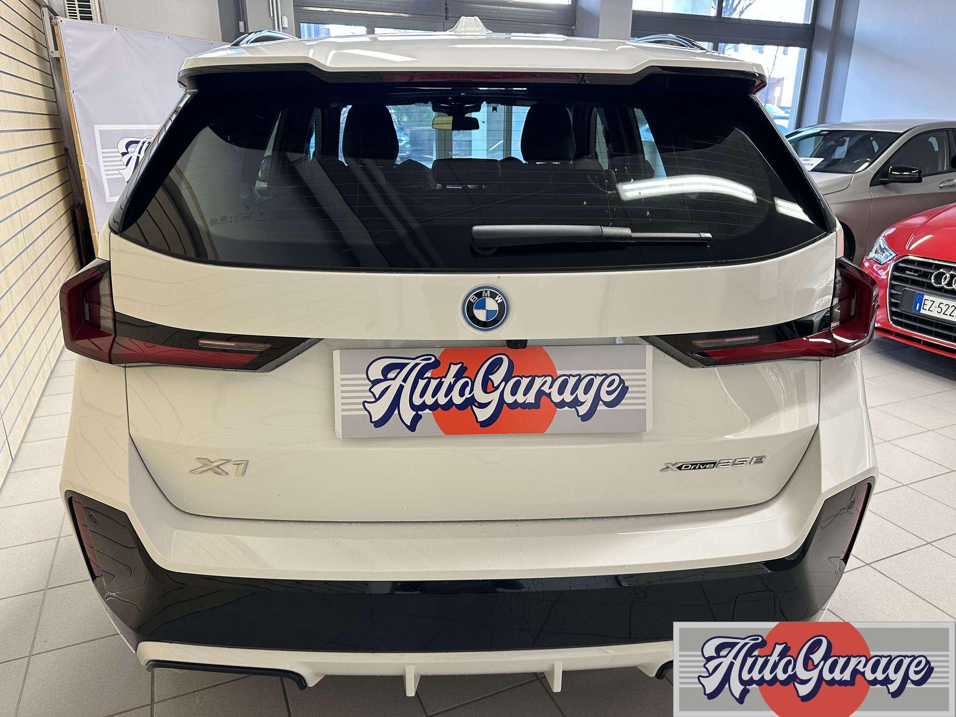 https://autogaragecremona.it/wp-content/uploads/2025/10/bmw-x1-xdrive-25e-msport-auto-ufficiale-italia-132334-5.jpg