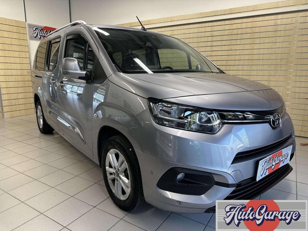 Toyota Proace City  VERSO CON PEDANA AMOVIBILE