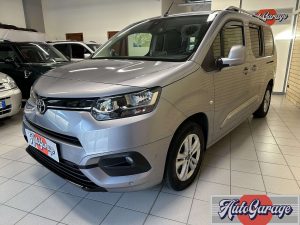Toyota Proace City  VERSO CON PEDANA AMOVIBILE