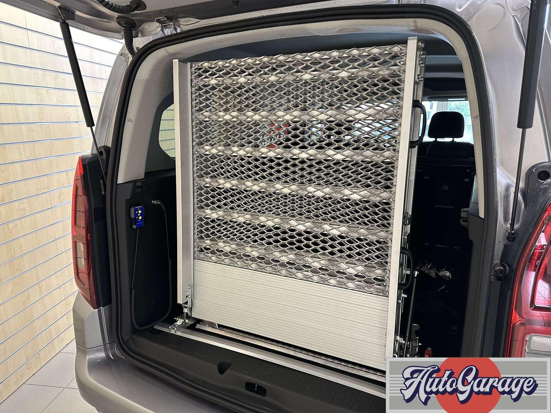 https://autogaragecremona.it/wp-content/uploads/2025/10/toyota-proace-city-verso-con-pedana-amovibile-132372-5.jpg