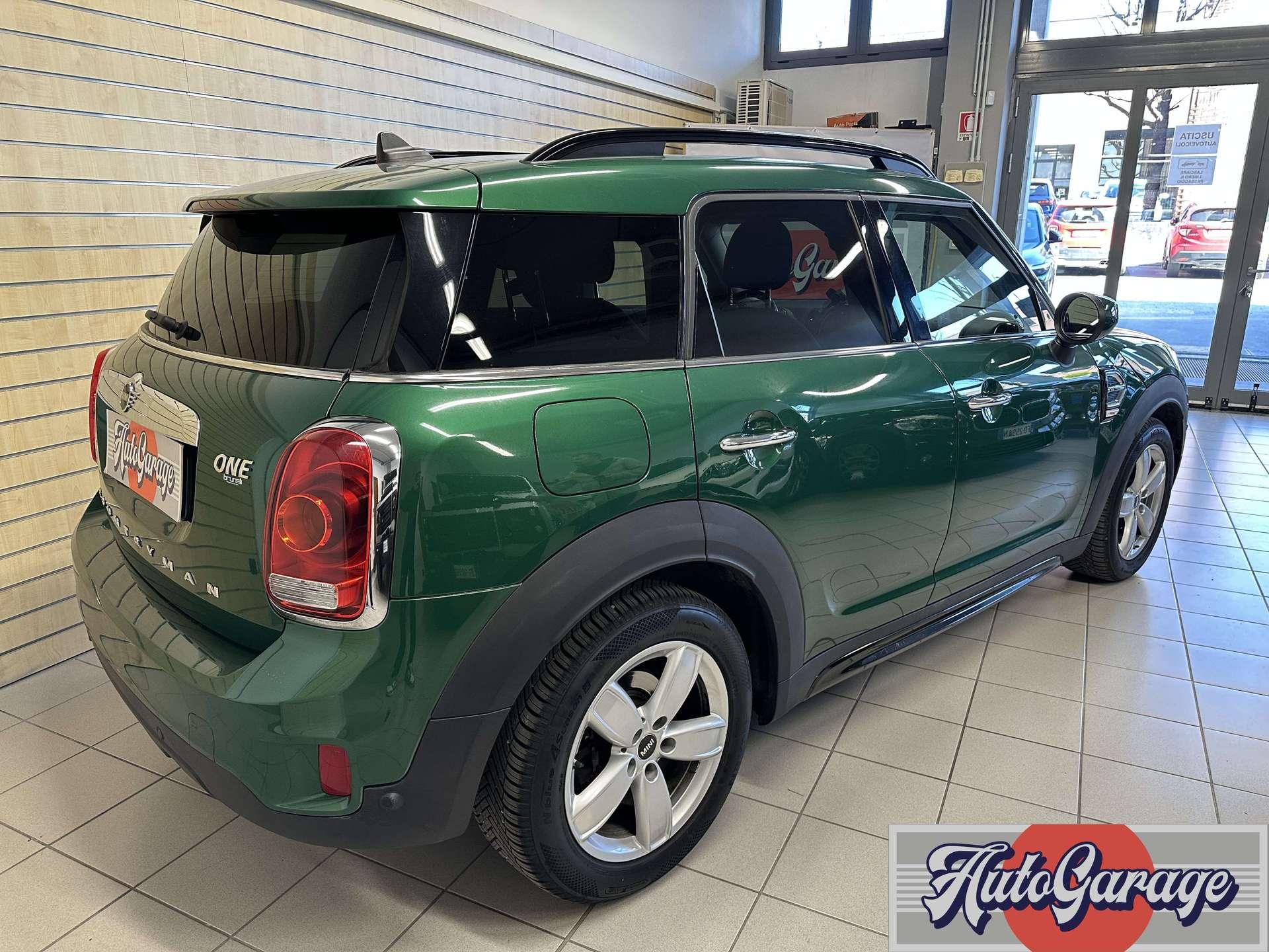 MINI One Countryman