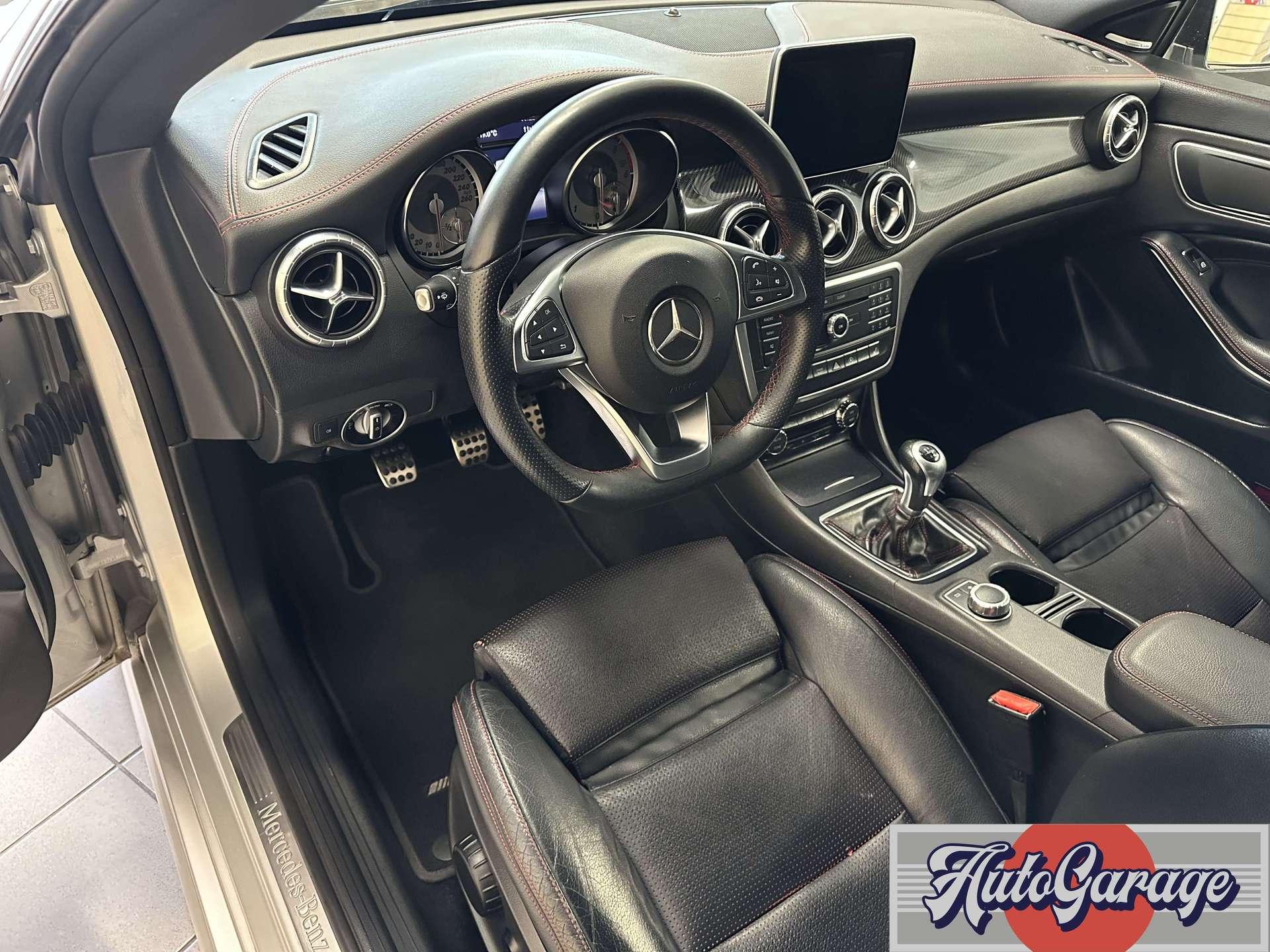 Mercedes-Benz CLA 200  CLA – (cdi) Premium AMG UFFICIALE ITALIA