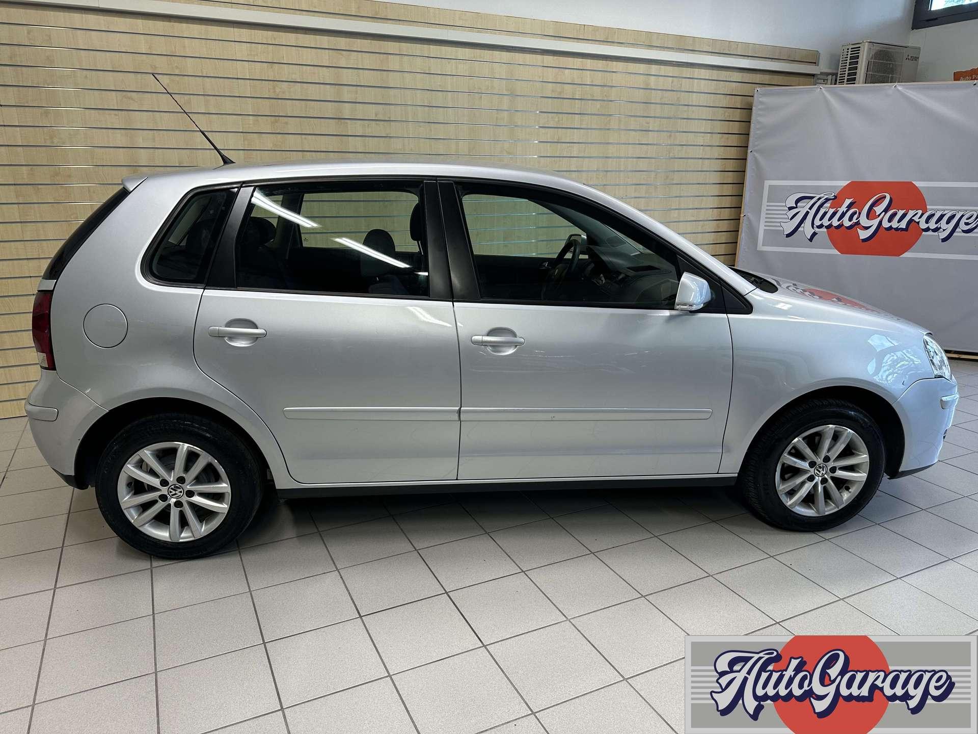 Volkswagen Polo  Polo IV 2005 5p 1.2 Comfortline CL 70cv