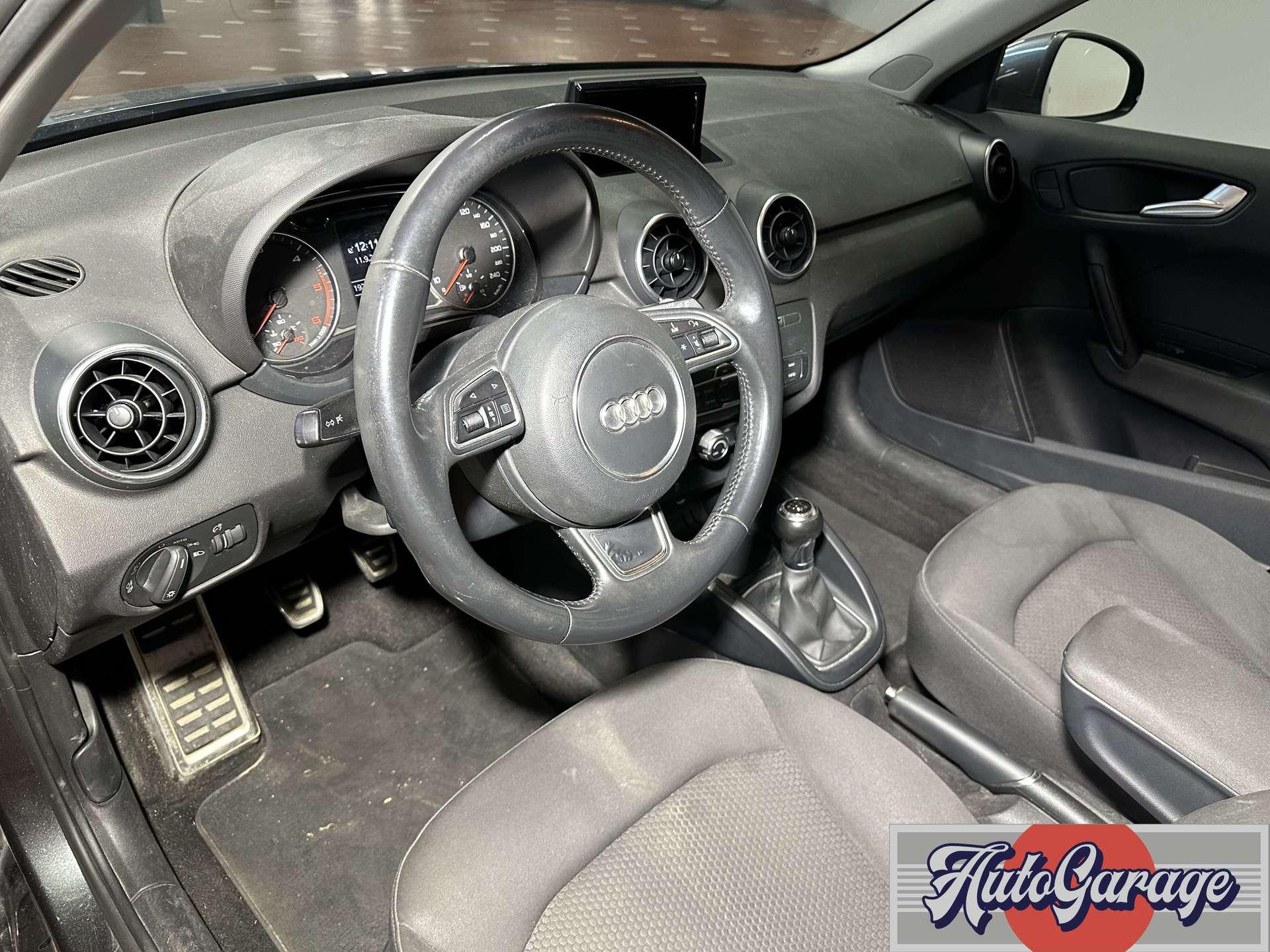 Audi A1  A1 Sportback 1.4 tdi S LINE LED