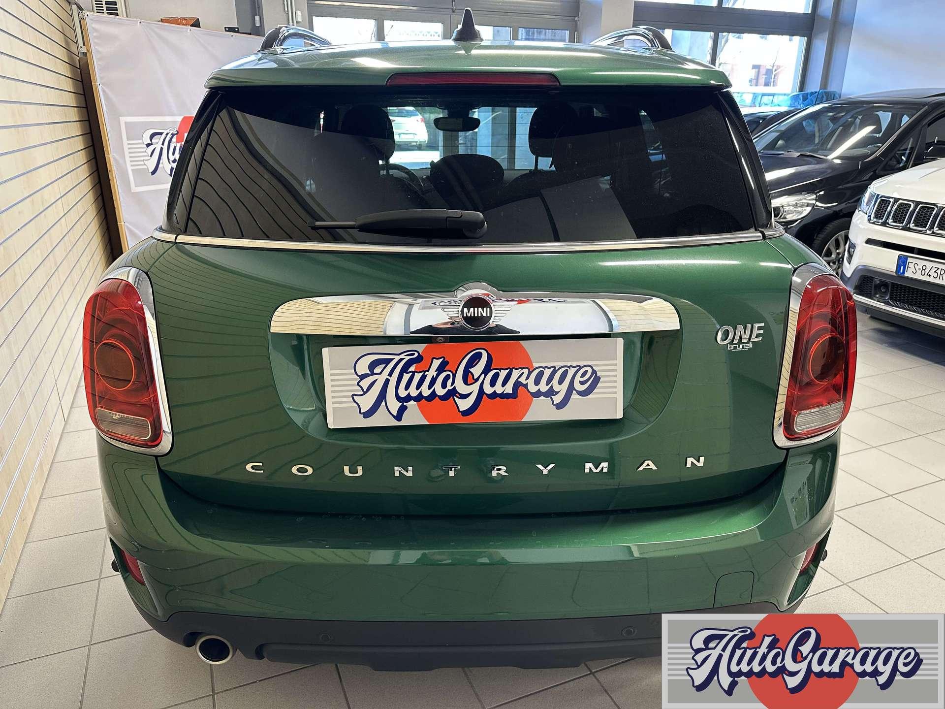 MINI One Countryman
