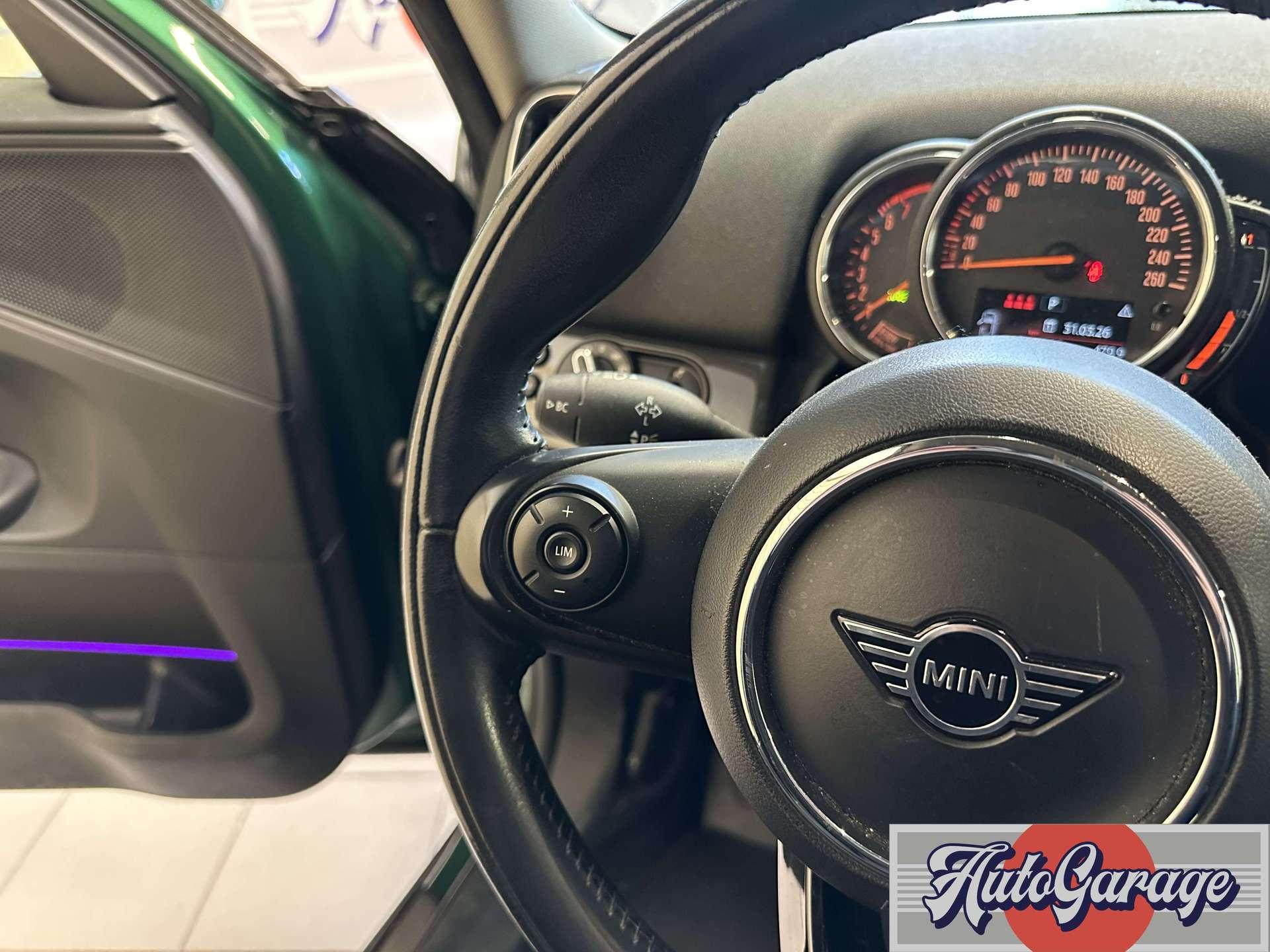 MINI One Countryman
